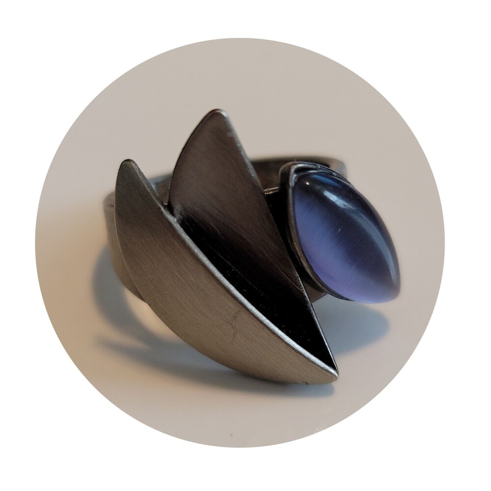 Christophe Poly Modernist Ring Blue Cat’s Eye Stone Adjustable